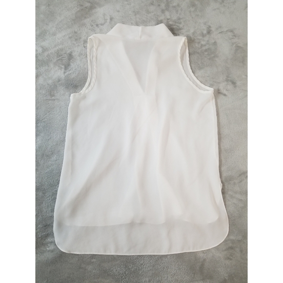 Silky Sleeveless V Neck Blouse White Size Medium - Picture 4 of 4